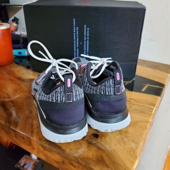 Nike shoes size 9 - Picture 5 of 11